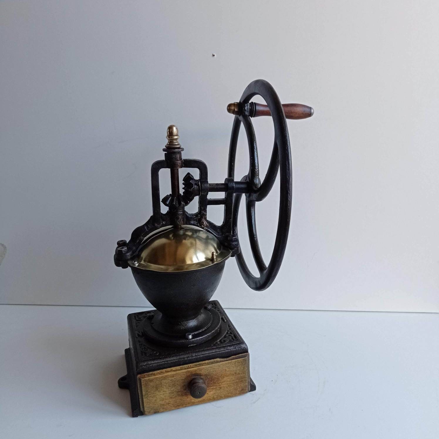 Grand Moulin à Café Roues de Style Commercial/Bistro N 1 Antique Français Vers Le Début Des Années 1