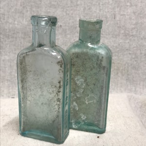 Vintage Apothecary Bottles, Cloudy Glass Vintage, Aqua Tint, Wedding Decoration, Farmhouse Dump Bottles, Unique Bottles