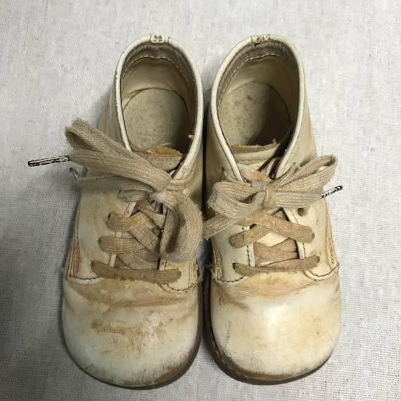 Vintage Baby Shoes, Hard Sole, Well Worn Baby Shoes Gem