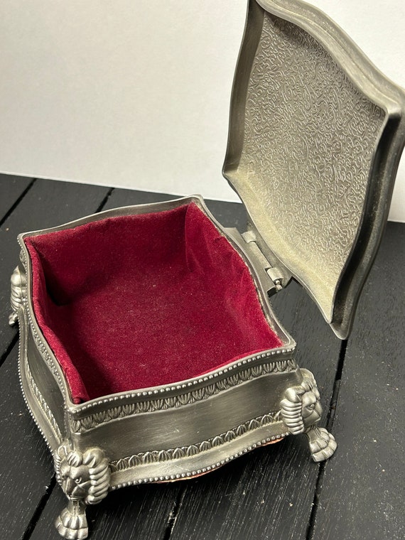Vintage Silver tone Brushed Pewter Box, Lion Head… - image 5