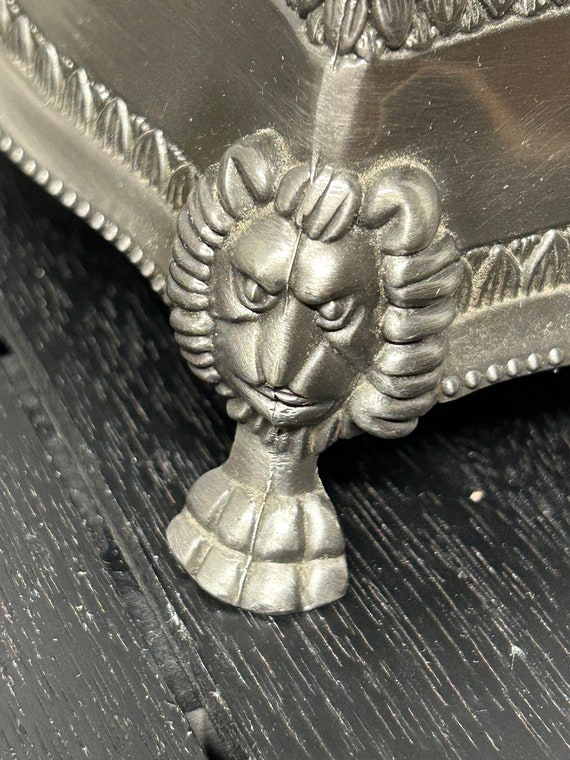 Vintage Silver tone Brushed Pewter Box, Lion Head… - image 3