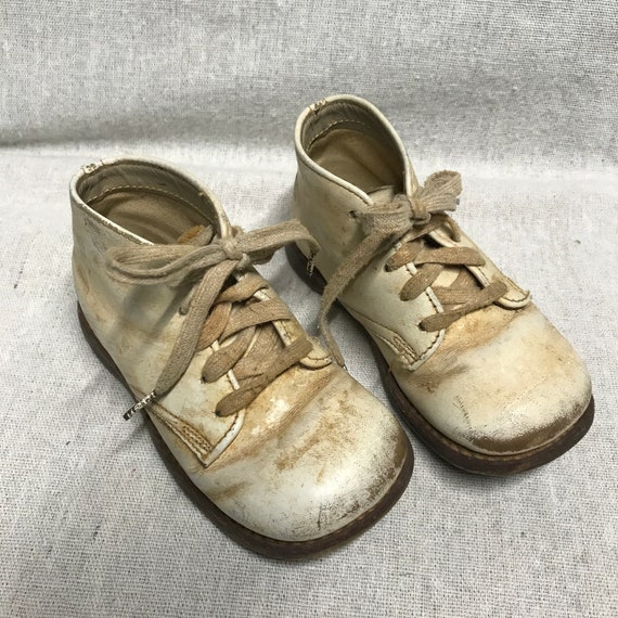 Vintage Baby Shoes, Hard Sole, Well Worn Baby Shoes - Gem