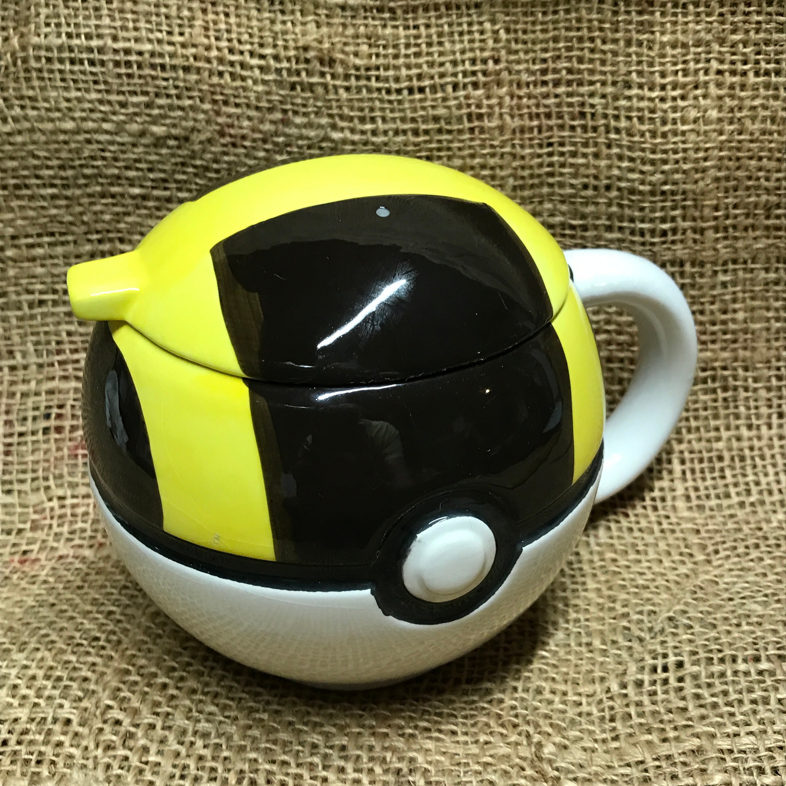 Just Funky Pokemon Pokeball Mug with Lid