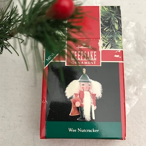 Hallmark Vintage, Wee Nutcracker 1990, RARE Miniature, Nutcracker, Christmas