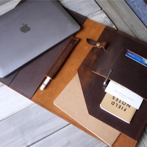 Distressed Brown Leather iPad Pro 12.9 Case Personalized iPad Pro Sleeve 11 13, iPad 7 8 9 10 Cover, iPad Air 5, Mini 6 Case 10.5 10.2 10.9