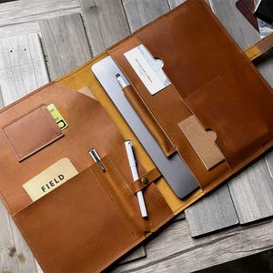 Capa de couro para laptop feita à mão: Surface Pro, Book e Laptop Case