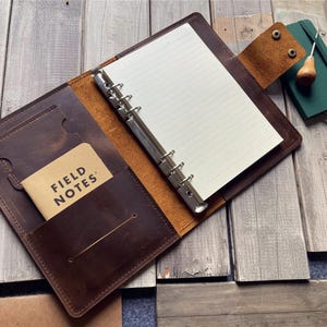 Cuaderno de cuero rellenable personalizado, carpeta personalizada A5, B5, A4, organizador grande pequeño con líneas en blanco marrón para hombres y mujeres