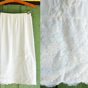 1970s White Wonder Maid Nylon Half Slip with Lace Trim // 70s White Lace Short Skirt Slip