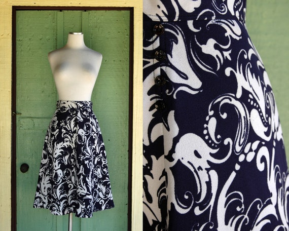 1960s 1970s Navy Blue and White Swirly Print A Li… - image 1