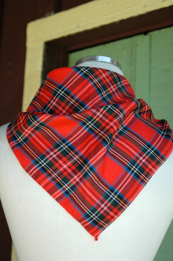 HOLIDAY 1970s Red Flannel Triangle Bandana Scarf - image 5