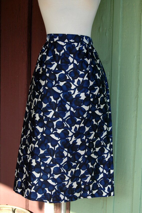 1960s Navy Blue Black White Midi Skirt // 60s Fit… - image 3