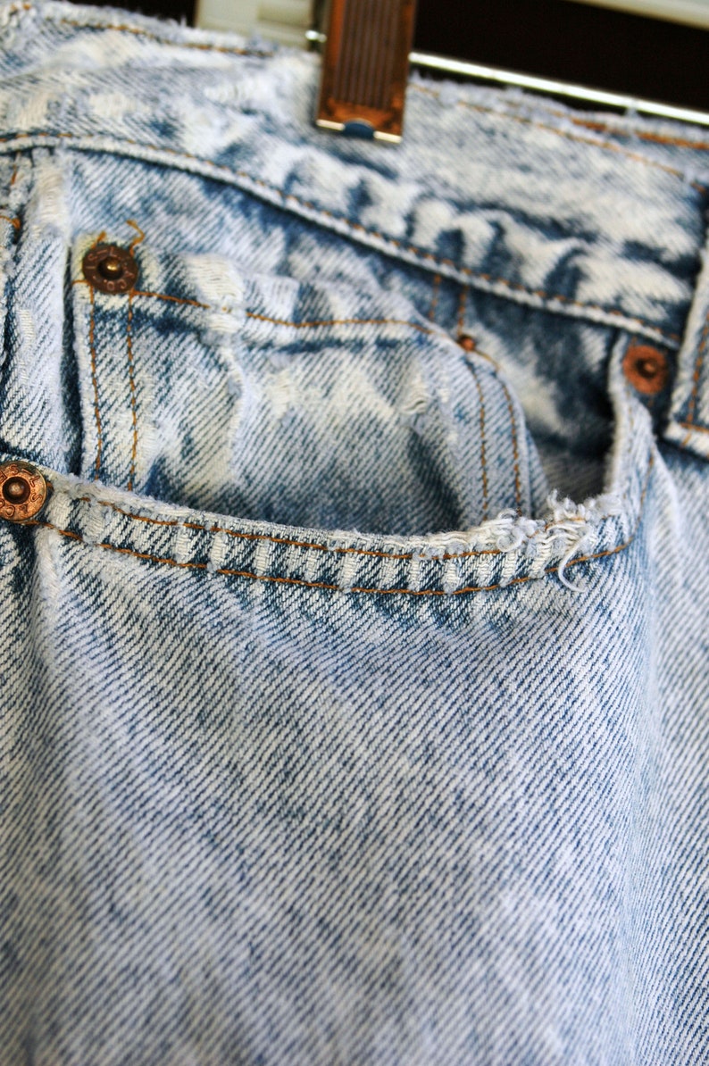 1980s Acid Wash Distressed Levis 501 Jeans // 80s 501 Levi Strauss Button Fly Light Wash image 5