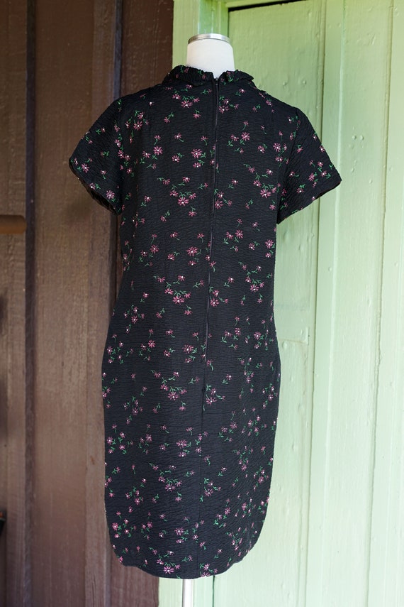 1960s Black Shift Dress with Pink Green White Flo… - image 7