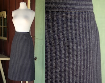 1970s 1980s Navy Blue and Grey Striped Skirt // 70s 80s Knit Fall Winter Skirt