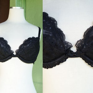 1990s Black Lace Wonder Bra Underwire with Lined Cups // 90s Wonder Bra