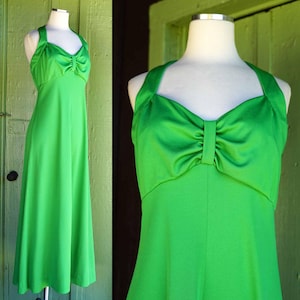1970s Green Maxi Halter Dress with Sweetheart Neckline // 70s Open Back Long Halter Dress