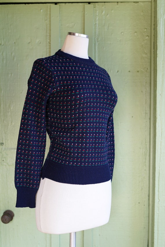 1960s 1970s Navy Blue Knit Sweater with White Red… - image 6