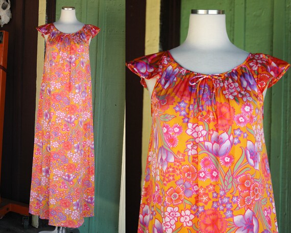 1970s Vanity Fair Orange Pink Purple Green Floral