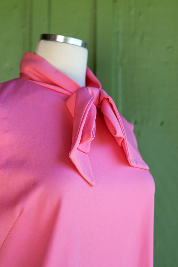 1960s Pink Tank Top with Bow Neckline // 60s Bubb… - image 3