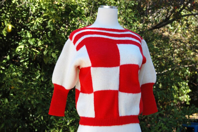 1960s Red and White Knit Large Checkered Striped Color Block Cropped Sweater