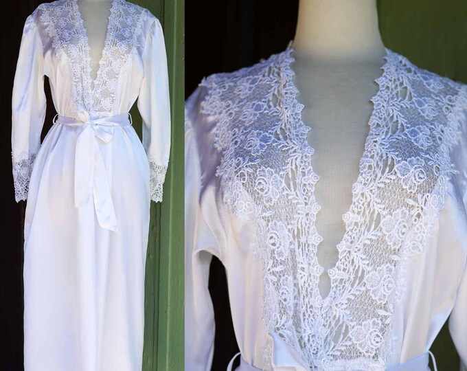 1980s 1990s White Lace Trimmed Satin Robe // 80s 90s Long White Robe ...