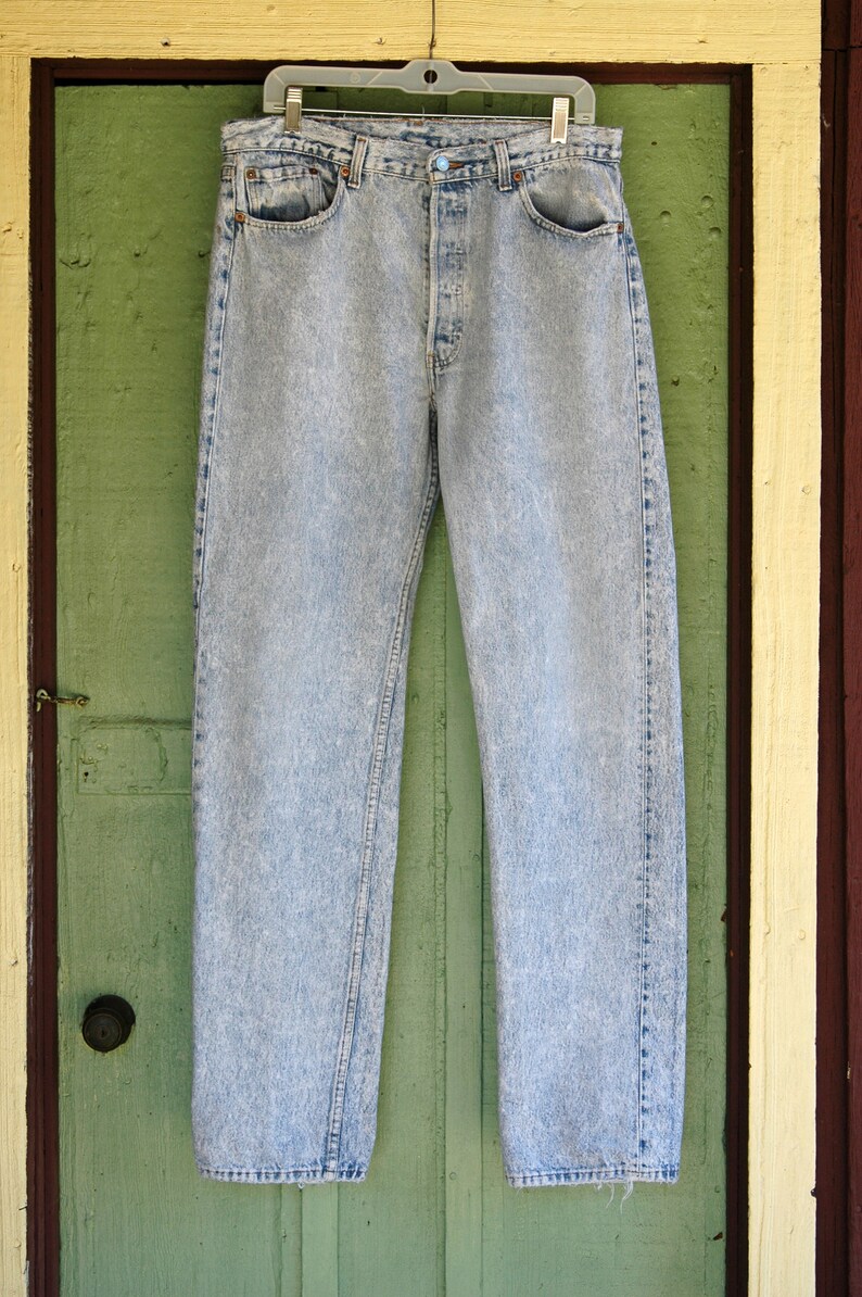 1980s Acid Wash Distressed Levis 501 Jeans // 80s 501 Levi Strauss Button Fly Light Wash image 2