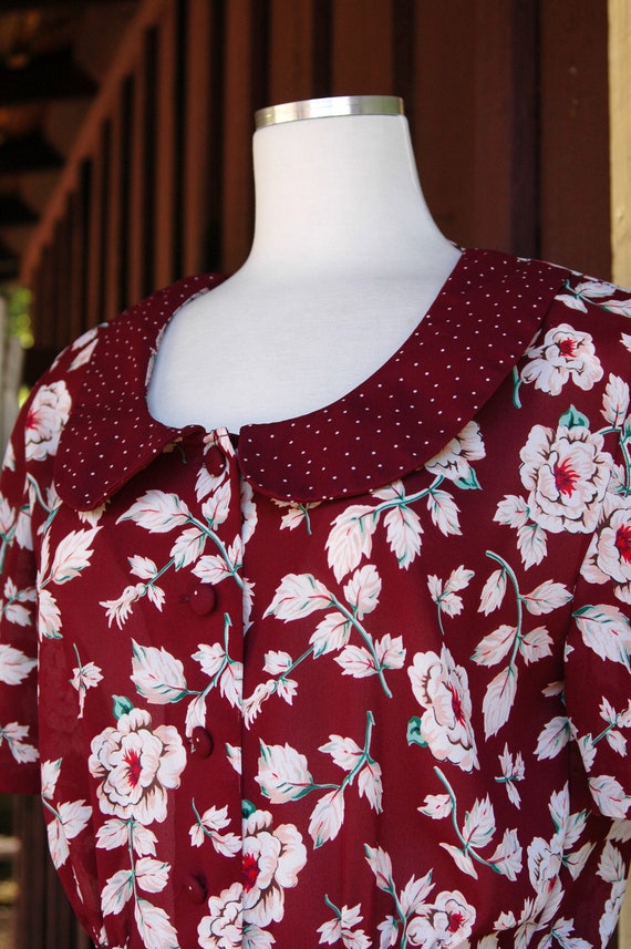 1990s Dark Red Floral Jumper with Polka Dot Colla… - image 3