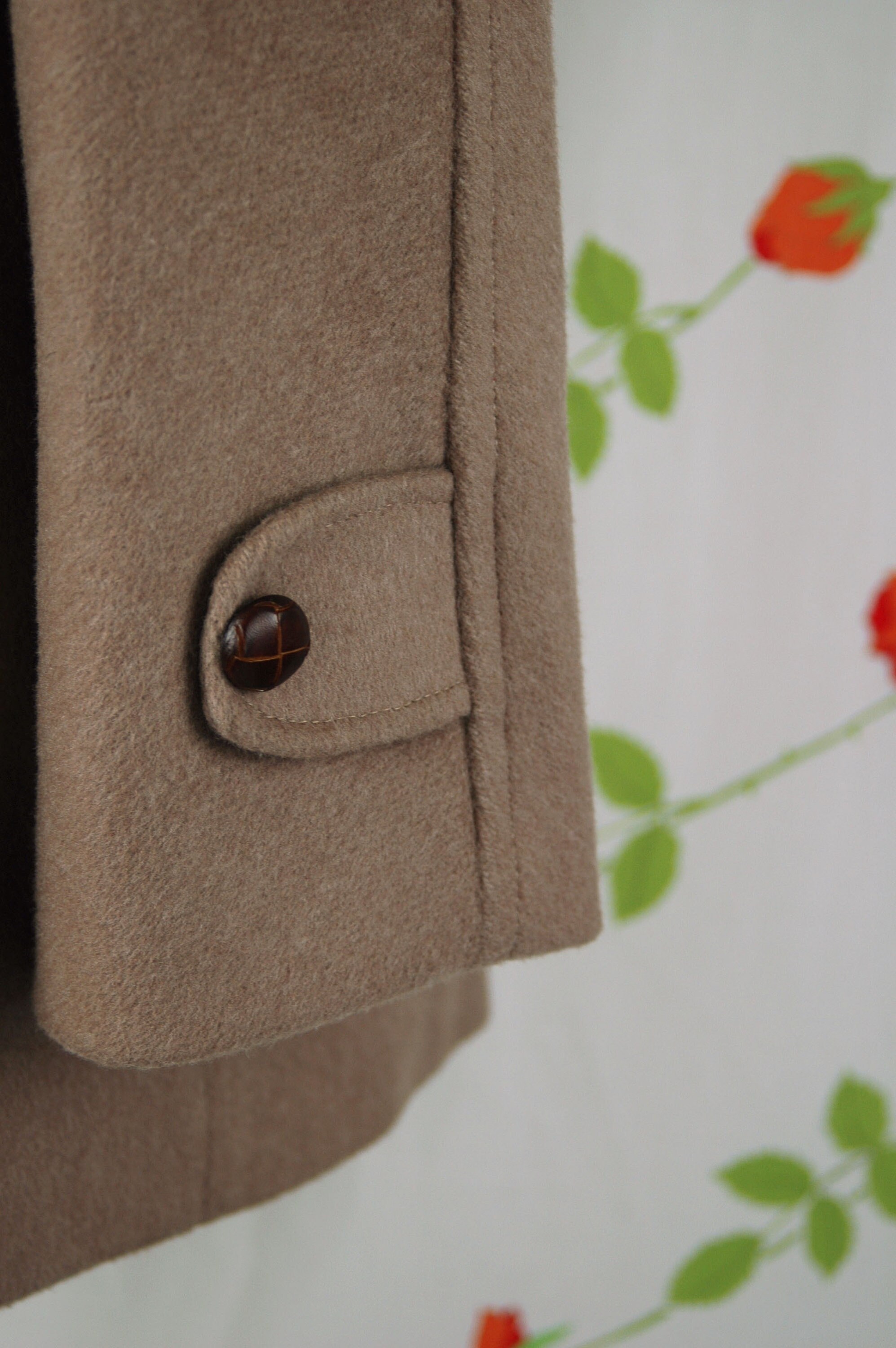1970s Tan Coat With Brown Buttons // 70s Hip Length Winter