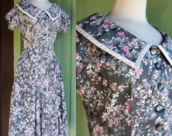 1950s Grey White Pink Floral Print Collared Button Front Midi Dress with Pleated Skirt // 50s Floral Day Dress