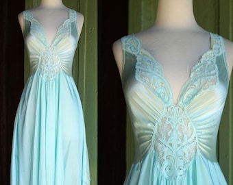 1980s 1990s Light Teal Olga Fit and Flare Nightgown // 80s 90s Lace Trim Knee Length Nightgown