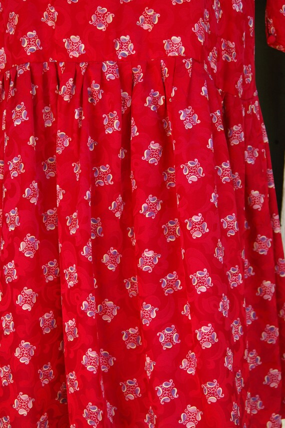 1980s Red Silk Paisley Print Long Sleeve Drop Wai… - image 5