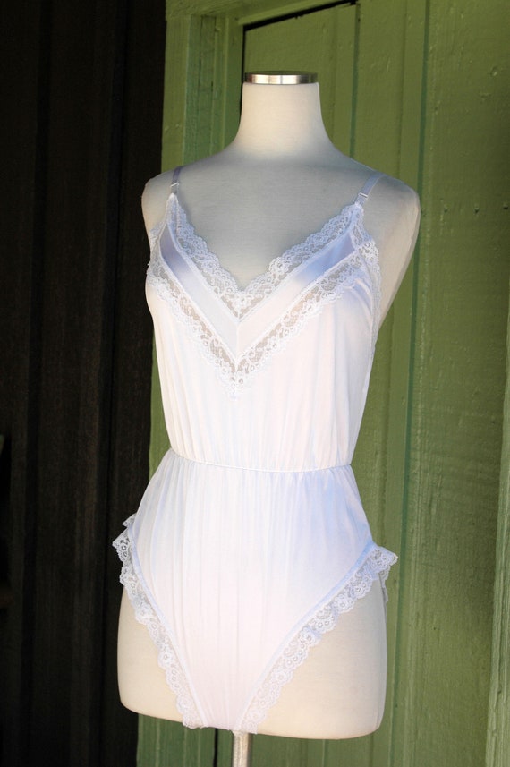 1970s White Nylon Lingerie Lace Trimmed Romper On… - image 4