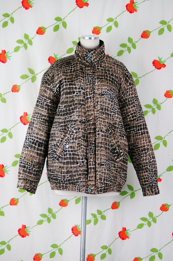 1980s 1990s Reptile Skin Print Silk Quilted Jacke… - image 2