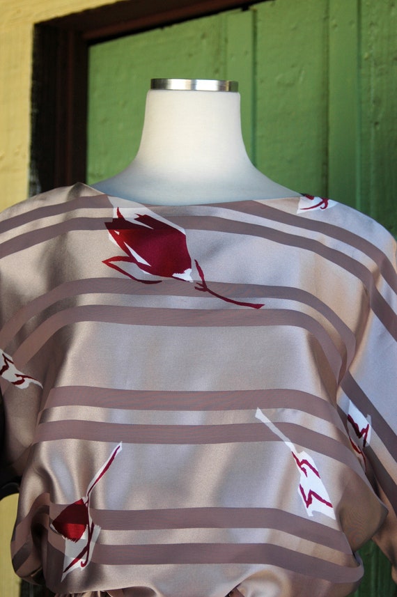 1980s Silver Striped Maroon Red Floral Dress // 8… - image 4