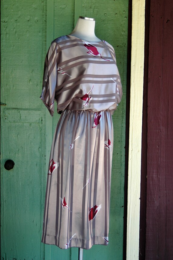 1980s Silver Striped Maroon Red Floral Dress // 8… - image 5