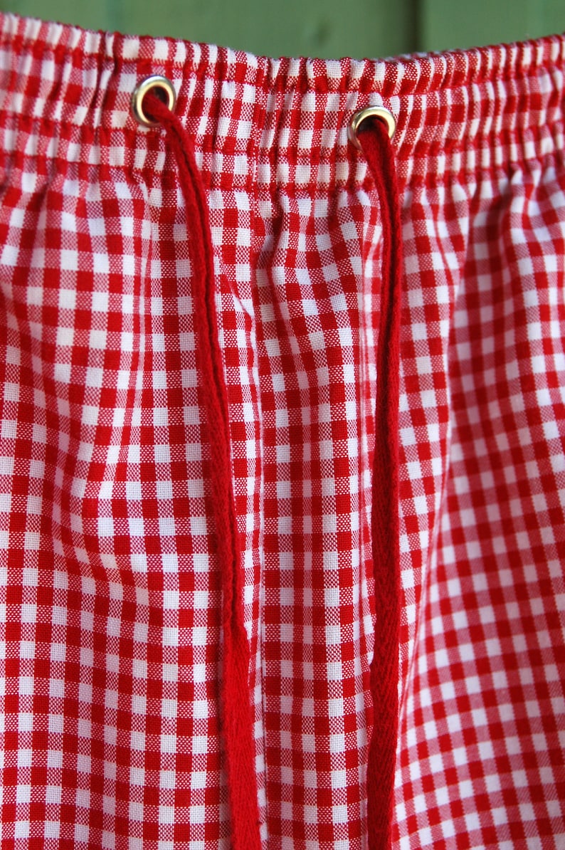 1990s Red and White Checked Cropped Pants by Karen Scott // 90s Summer Picnic Casual Pants with Red Floral Detail image 6