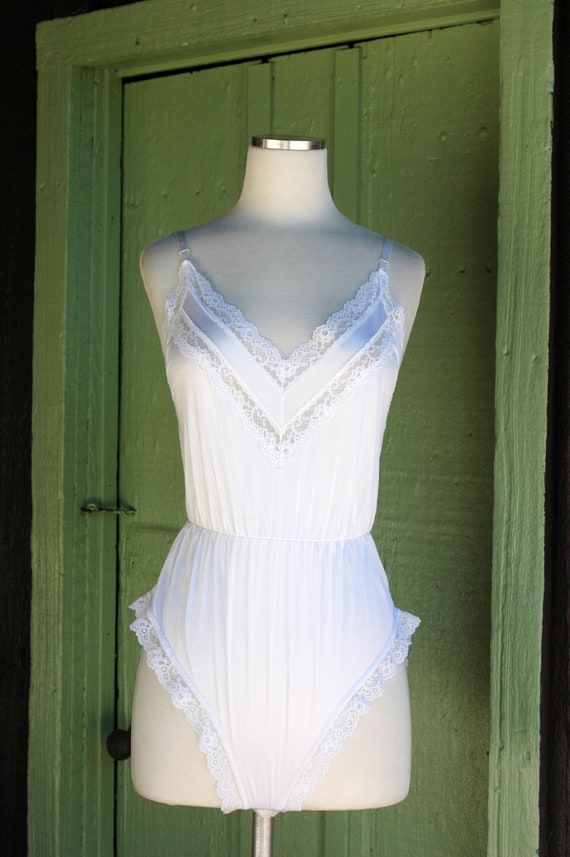 1970s White Nylon Lingerie Lace Trimmed Romper On… - image 2