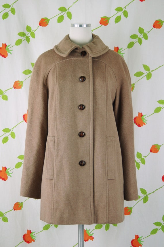 1970s Tan Coat with Brown Buttons // 70s Hip Leng… - image 2