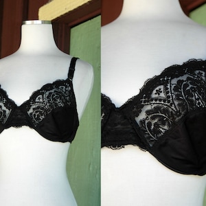 1970s 1980s Black Lace Trimmed Underwire Bra // 70s 80s Black Bra