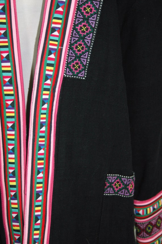 Black Lightweight Jacket with Colorful Ethnic Sty… - image 5