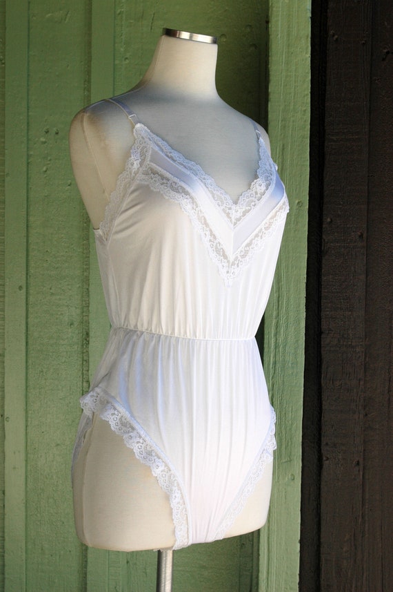 1970s White Nylon Lingerie Lace Trimmed Romper On… - image 8