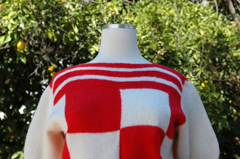 1960s Red and White Knit Large Checkered Striped Color Block Cropped Sweater