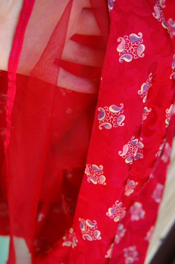 1980s Red Silk Paisley Print Long Sleeve Drop Wai… - image 8