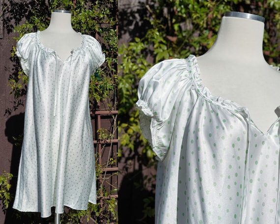 1990s 2000s White and Green Polka Dot Babydoll Mini Dress by Oscar de la Renta Pink Label 90s Y2K Flowy Sweet Ethereal Fairy Short Nightgown