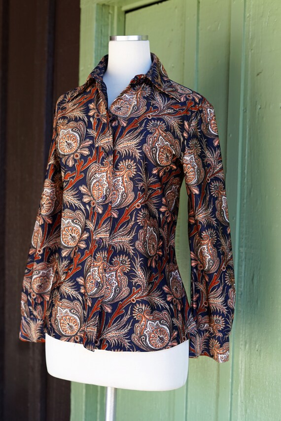 1970s Navy Blue Brown Tan Paisley Long Sleeve But… - image 6