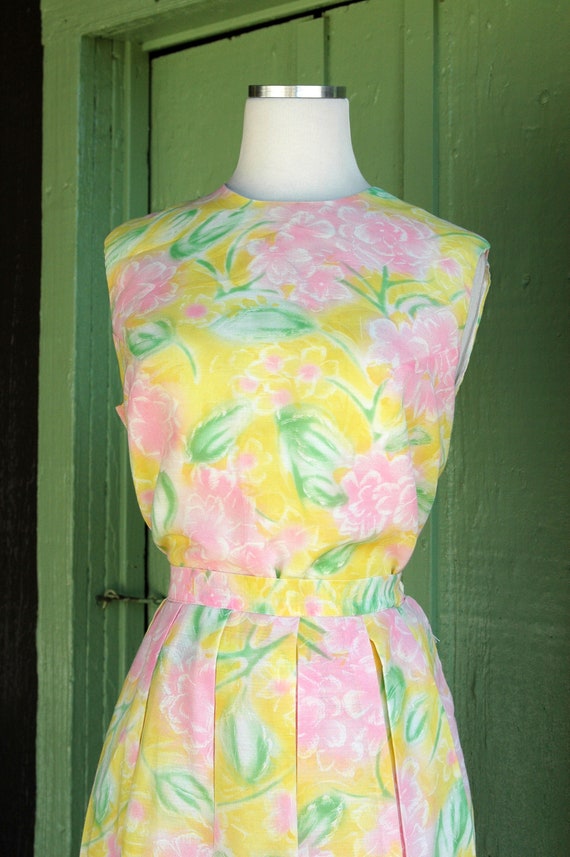 1960s Yellow Pink Green Floral Skirt and Top Set // 6… Gem