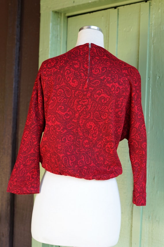 1950s 1960s Red Paisley Cropped Blouse // 50s 60s… - image 7