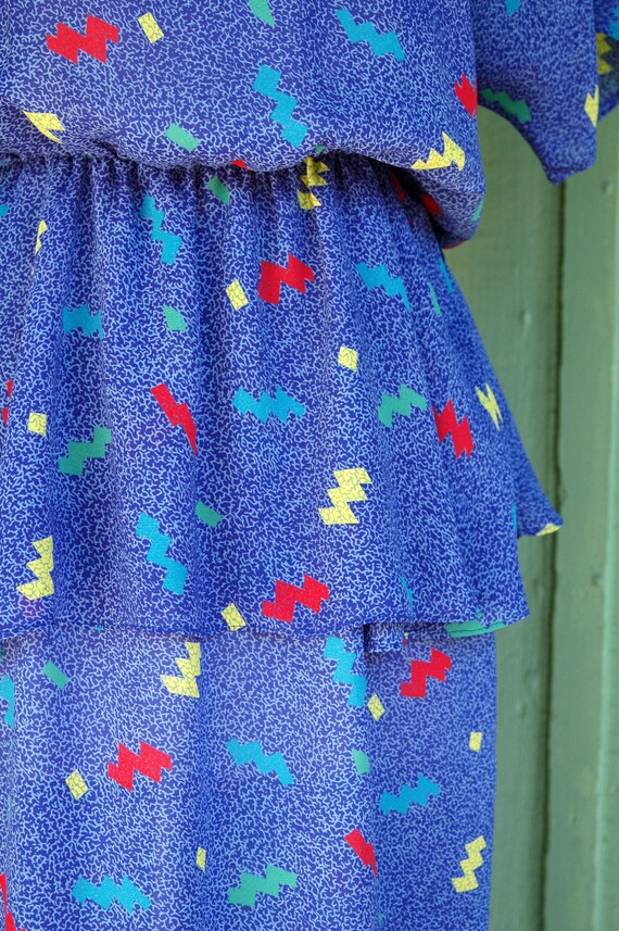 1980s 1990s Blue Confetti Print Peplum Dress / 80… - image 7