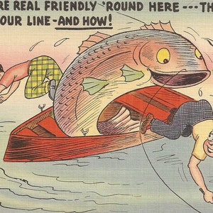 Humor de pescador, captura de postal cómica de pescado, postal vintage, tarjeta ilustrada con dos pescadores en un barco, peces cómicos gigantes
