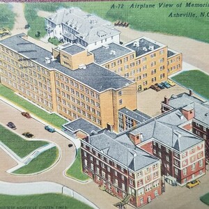 Hospital Memorial Mission, Asheville, Carolina del Norte, vista aérea, postal vintage de lino con ilustraciones en color, matasellos de 1958